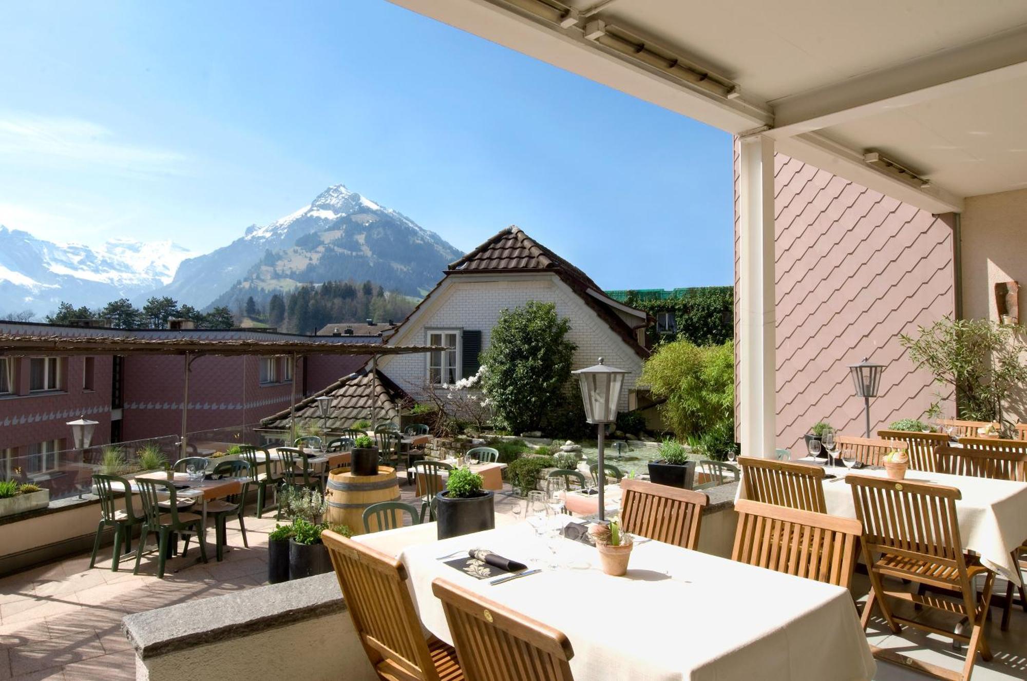 Hotel National Frutigen Esterno foto